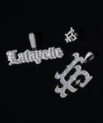 LFYT - OLD ENGLISH LOGO PENDANT TOP LS262003