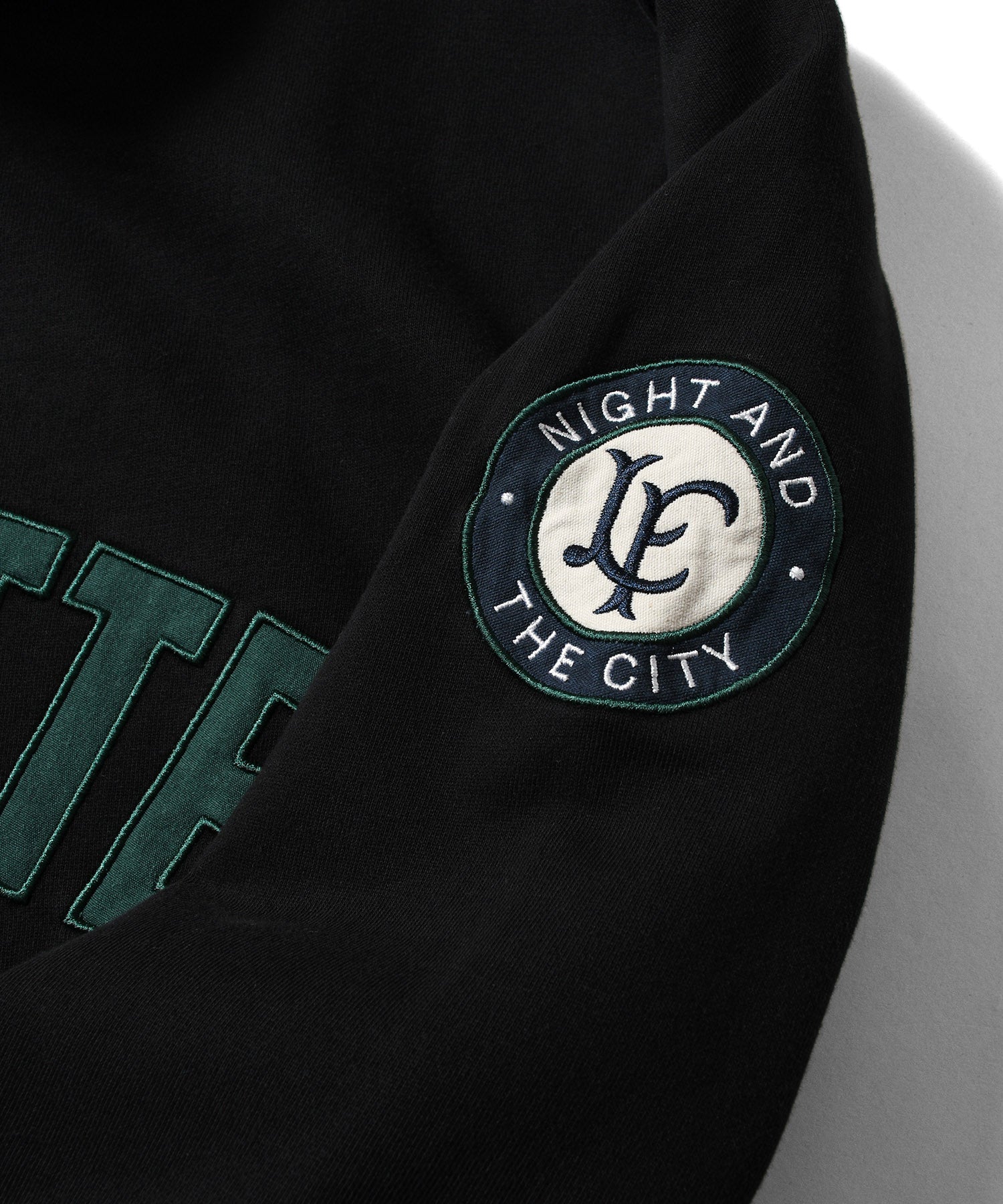 LFYT - ARCH LOGO HALFZIP SWEATSHIRT LA250702