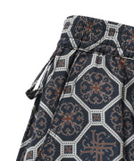 LFYT - ARABESQUE PATTERN EASY SHORTS LS261303