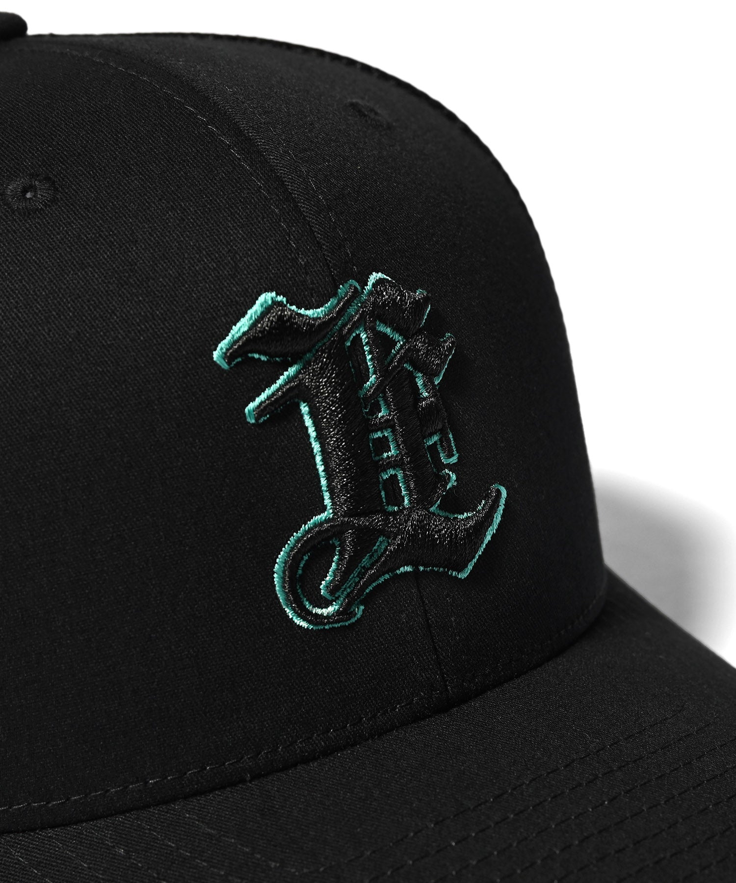 LFYT × EL REIGN - MONOGRAM LF LOGO TRUCKER CAP LE241404