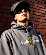LFYT - LFYT × REMIO Lafayette LOGO HOODIE CHARCOAL LE260501