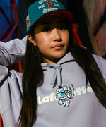 LFYT - LFYT × REMIO Lafayette LOGO HOODIE LAVENDER LE260501
