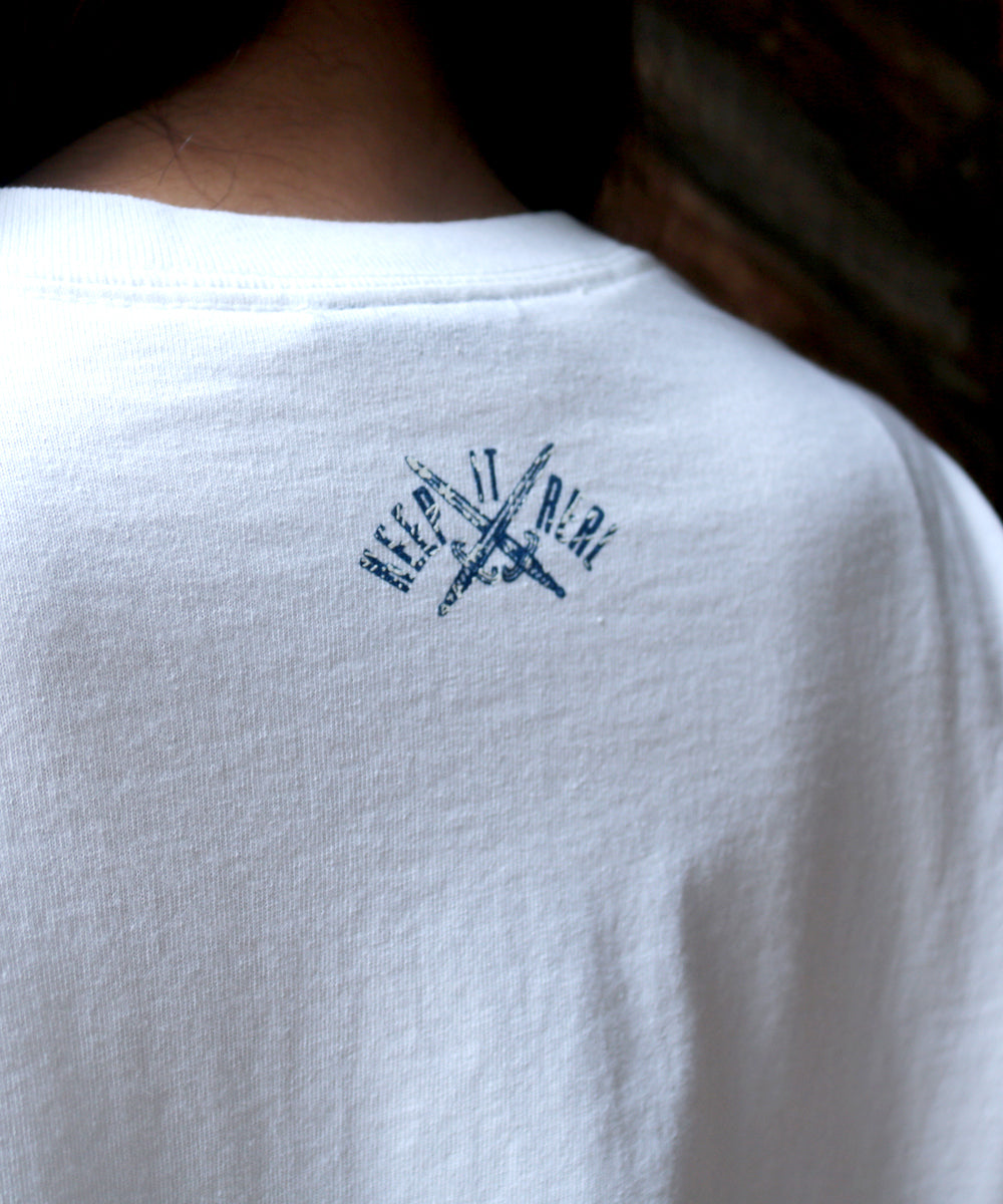 【受注予約 : 10月上旬頃より順次発送】 LFYT NAVY PAISELY LOGO L/S TEE