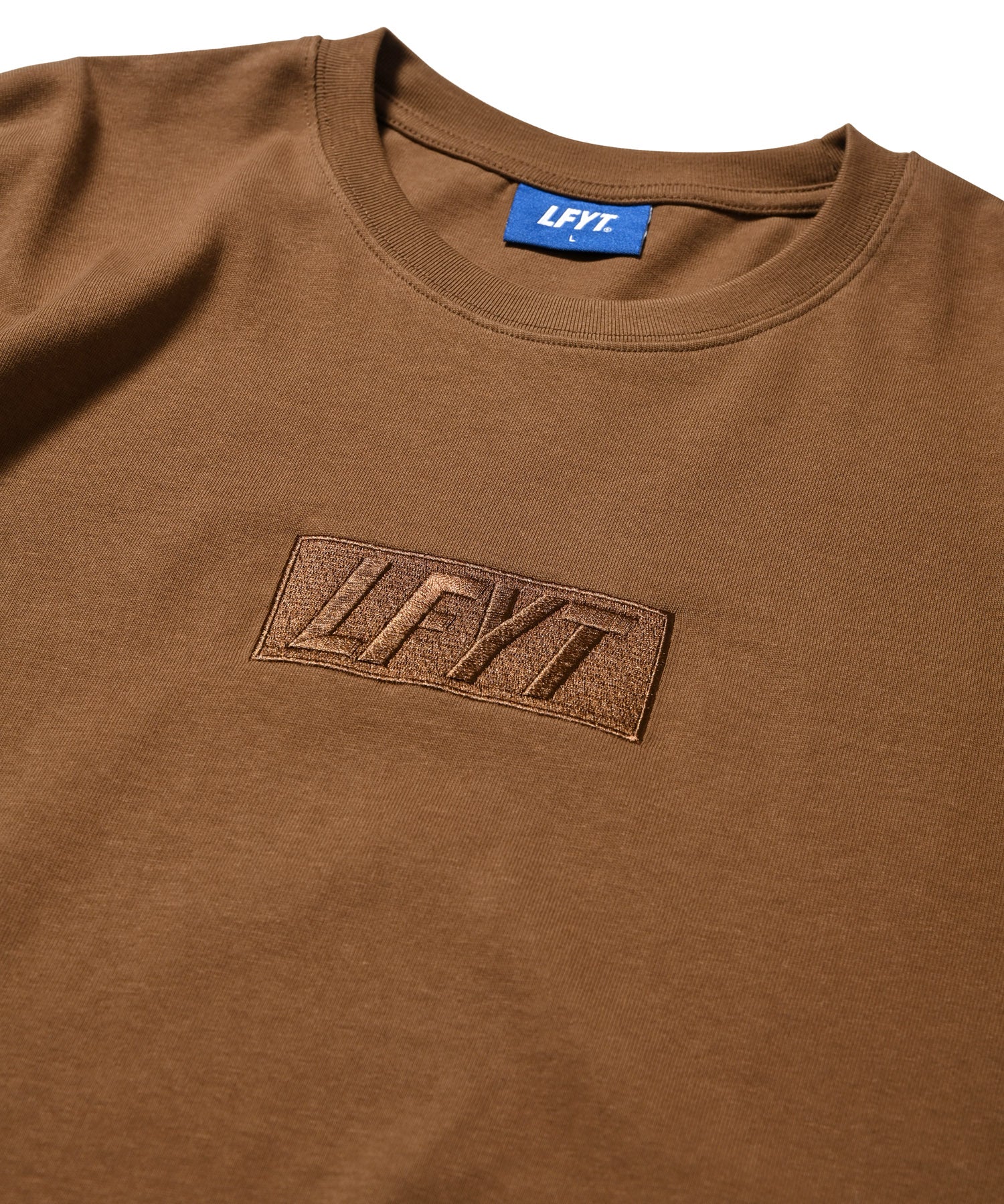 LFYT TONAL LFYT BOX LOGO TEE LE240112